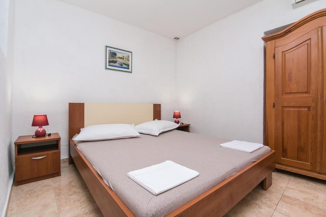 Apartments With A Parking Space Baska Voda, Makarska - 6773 Exterior foto